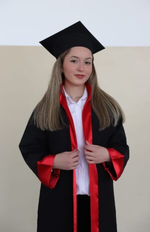 Lise Alpaka Klasik Siyah Kırmızı Garnili